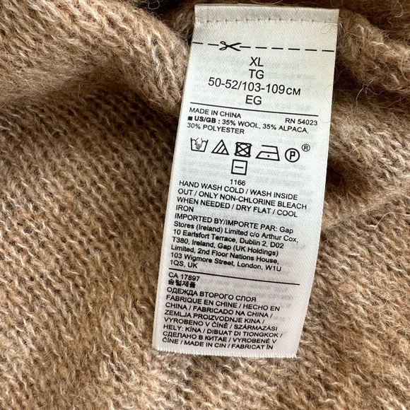 Banana Republic Alpaca Blend Relaxed Balloon Sleeve Sweater in Sand Beige - Picture 4 of 5